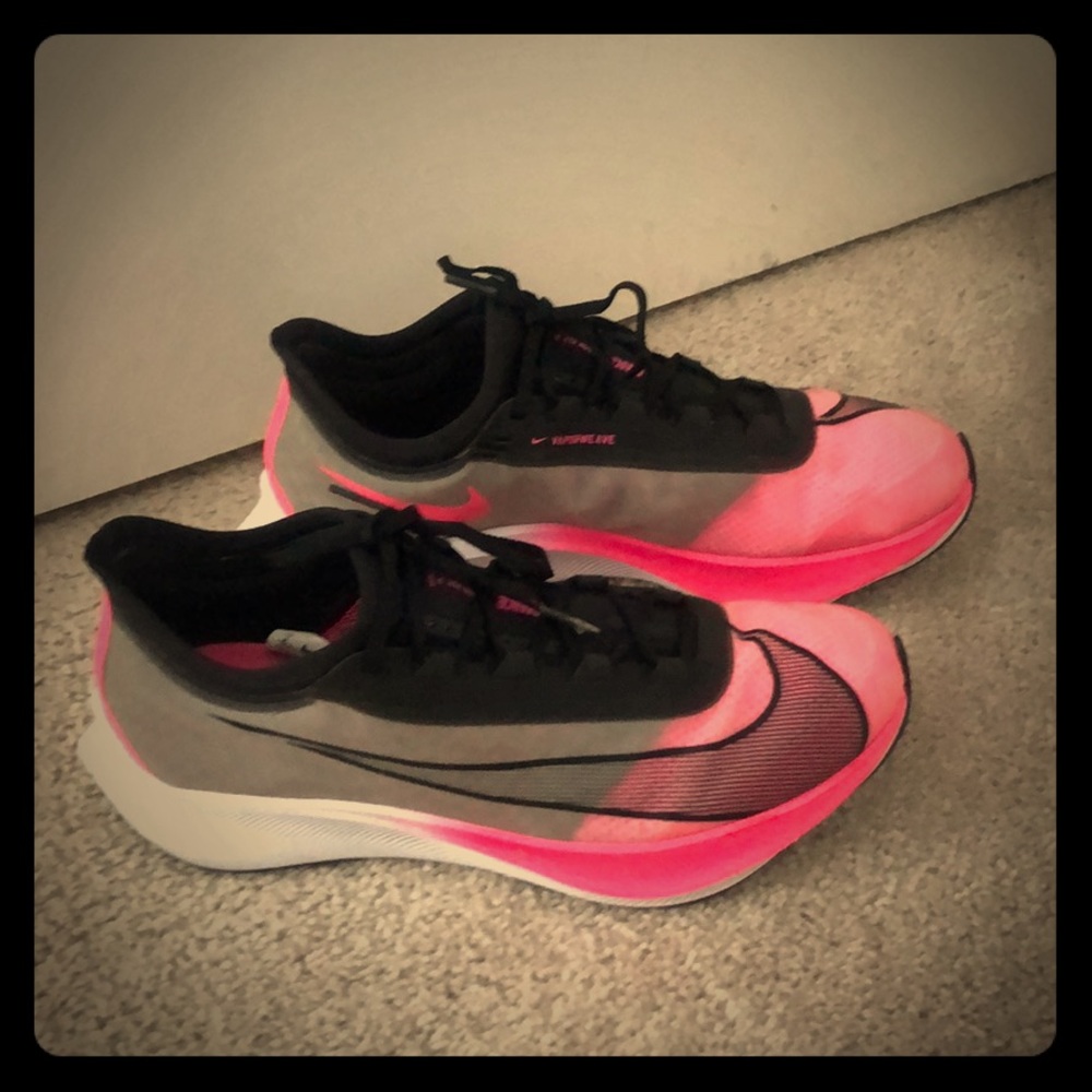 Nike Zoom Fly 3 Vaporweave—Barely Worn